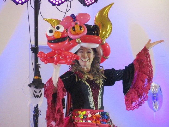 【観覧無料】ハロウィンバルーンショー!